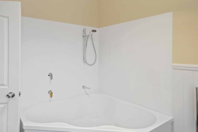 Photo of property in 7 Hilton Drive, Amberley, 7410