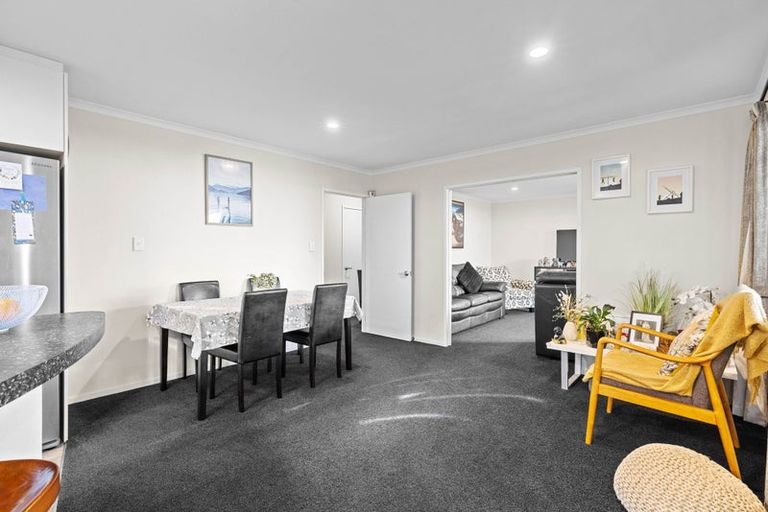 Photo of property in 444a Bower Avenue, Parklands, Christchurch, 8083