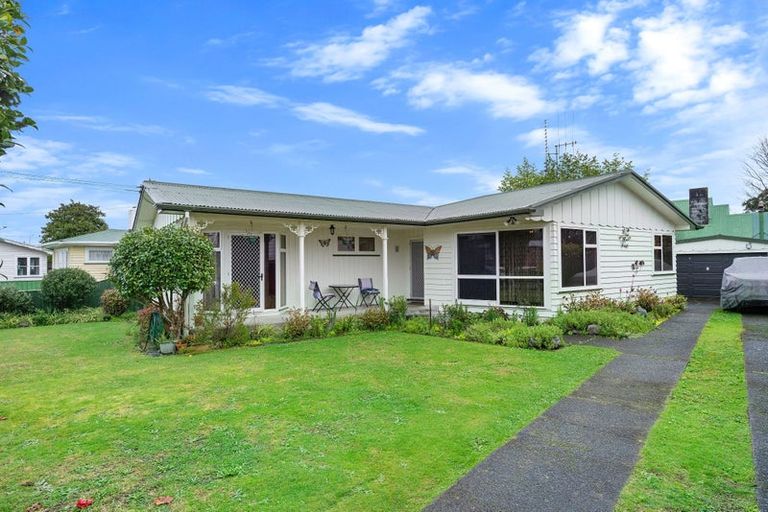 Photo of property in 11 Green Avenue, Levin, 5510