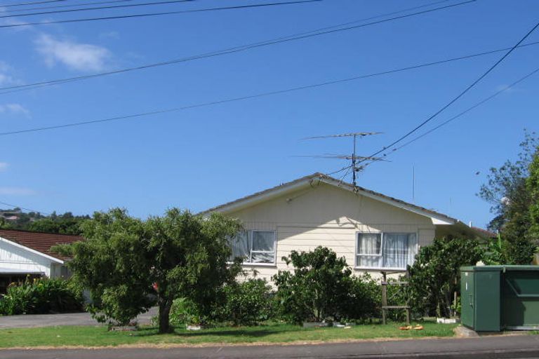 Photo of property in 2/143 Verbena Road, Birkdale, Auckland, 0626