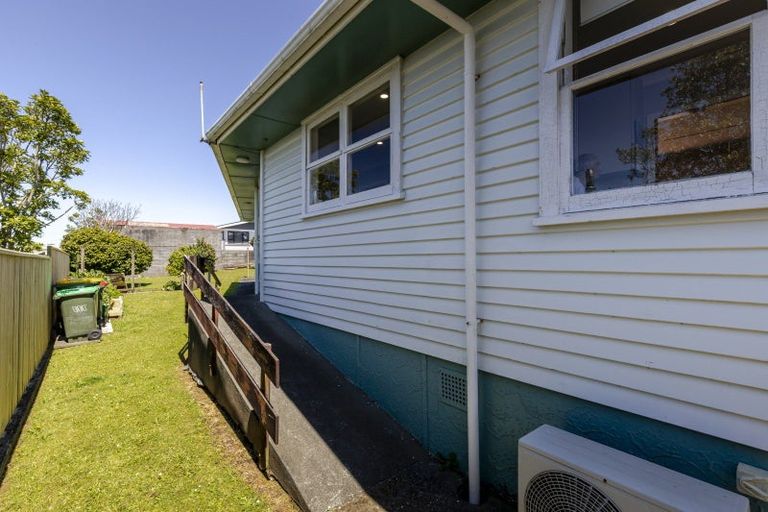 Photo of property in 26 Clearmont Crescent, Blagdon, New Plymouth, 4310