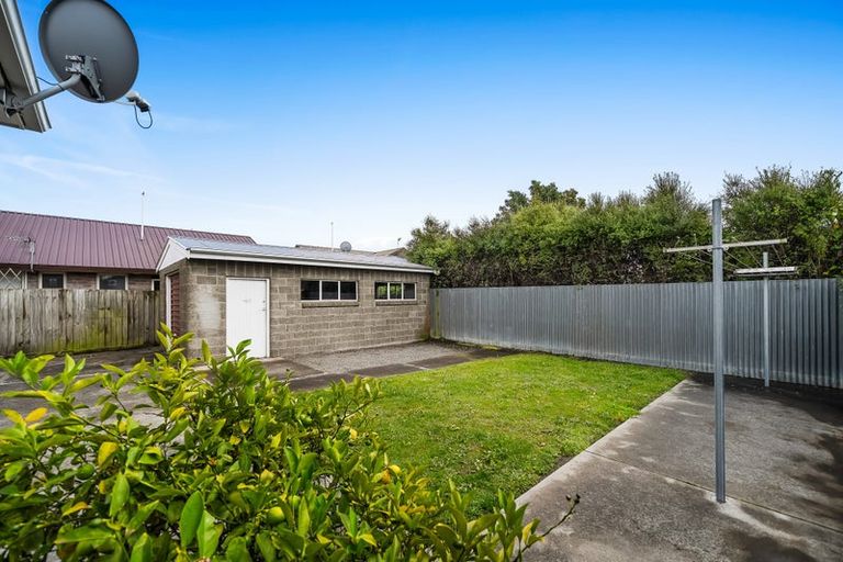 Photo of property in 64 Vagues Road, Northcote, Christchurch, 8052