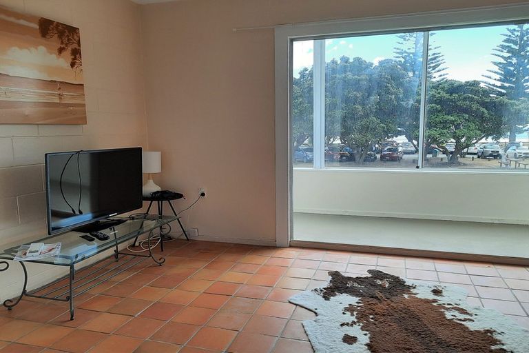 Photo of property in 2/465 Hibiscus Coast Highway, Orewa, 0931