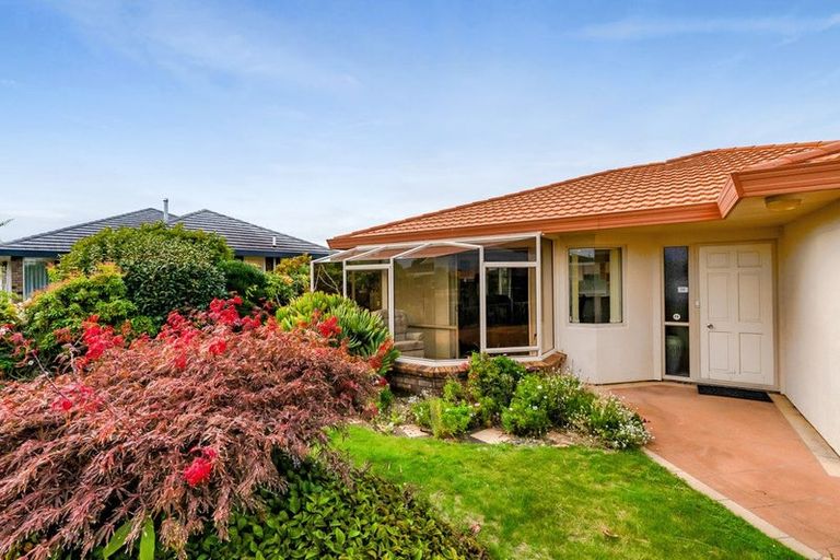 Photo of property in 1/9 Waiwera Place, Merrilands, New Plymouth, 4312