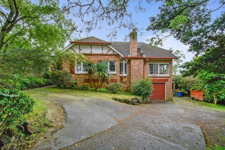 Photo of property in 195 Golf Road, Titirangi, Auckland, 0604
