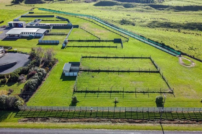 Photo of property in 140 Lake Road, Himatangi, Foxton, 4891