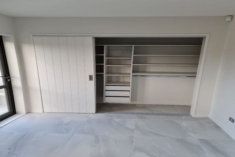 Photo of property in 12 Tekapo Rise, Fairview Heights, Auckland, 0632