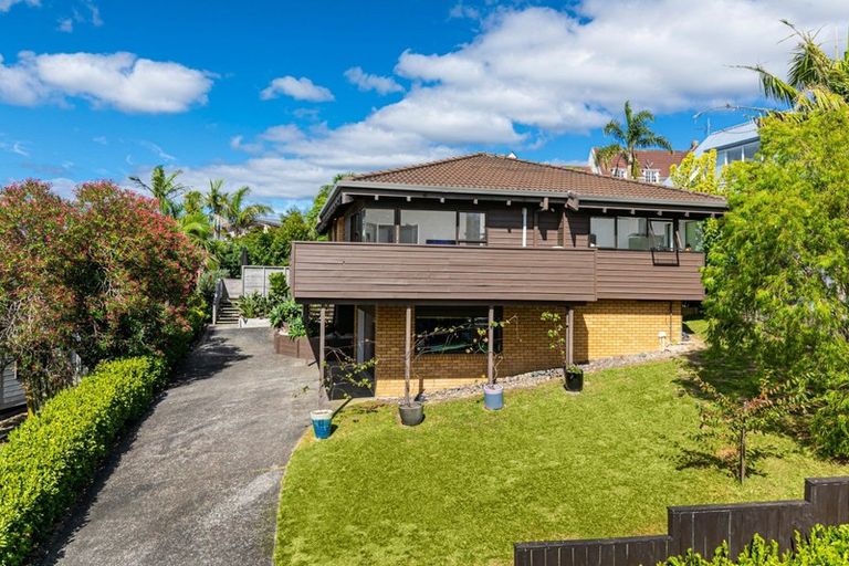 Photo of property in 6 Lingham Crescent, Torbay, Auckland, 0630