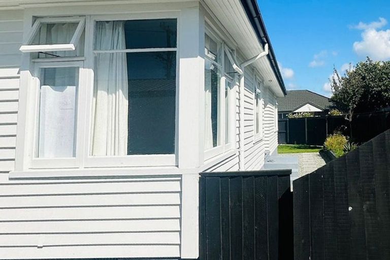 Photo of property in 168a Springs Road, Hornby, Christchurch, 8042
