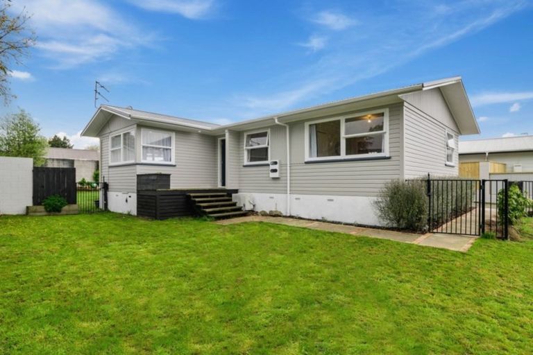 Photo of property in 29 Tennyson Drive, Owhata, Rotorua, 3010