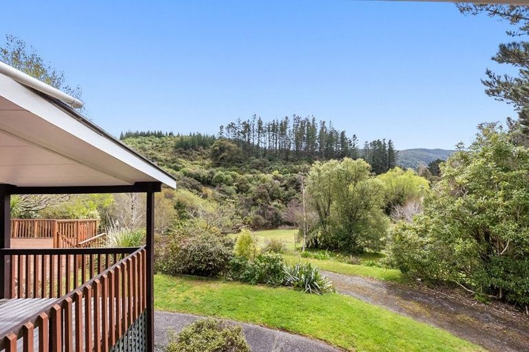 Photo of property in 70 Kaitoke Loop, Kaitoke, Upper Hutt, 5018