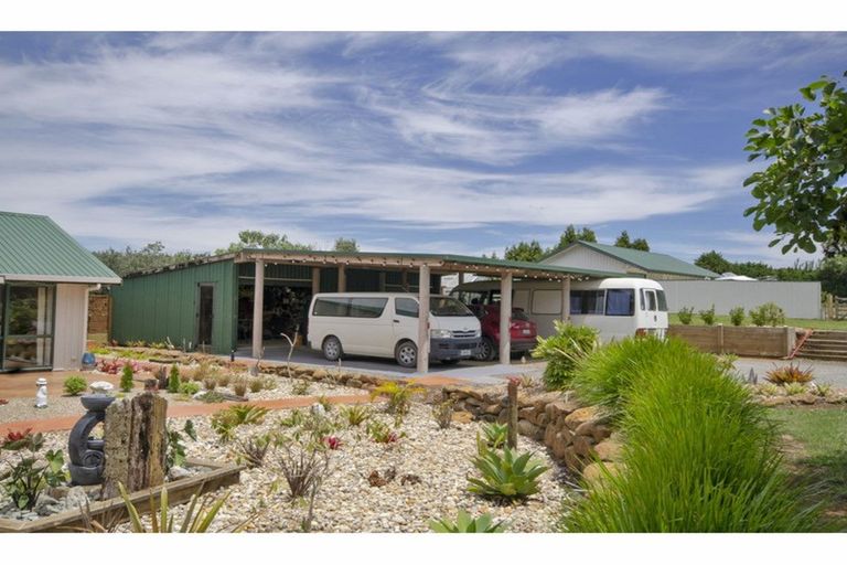 Photo of property in 73 Keri Downs Road, Kerikeri, 0294
