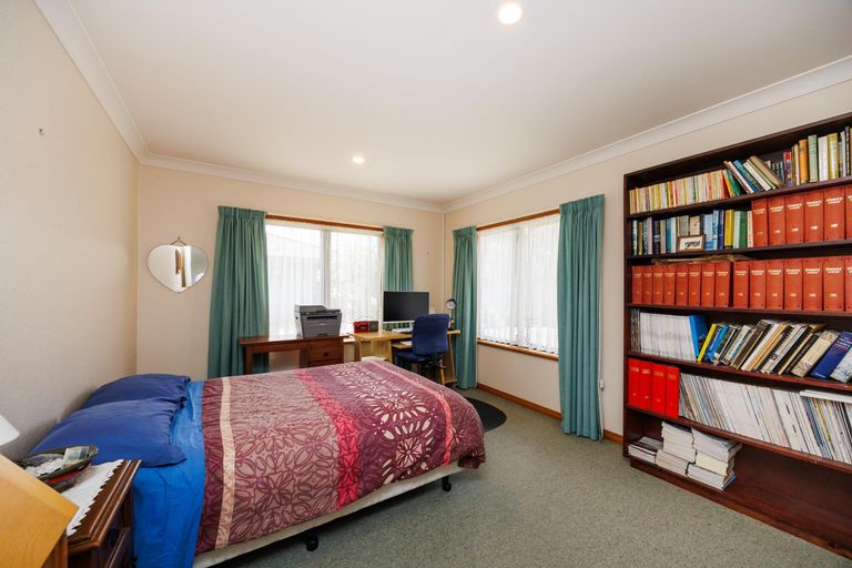 Photo of property in 18 Airport Drive, Milson, Palmerston North, 4414