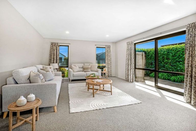 Photo of property in 38 Meyer Crescent, Halswell, Christchurch, 8025