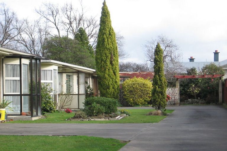 Photo of property in 4/82 Russell Street, Palmerston North, 4414