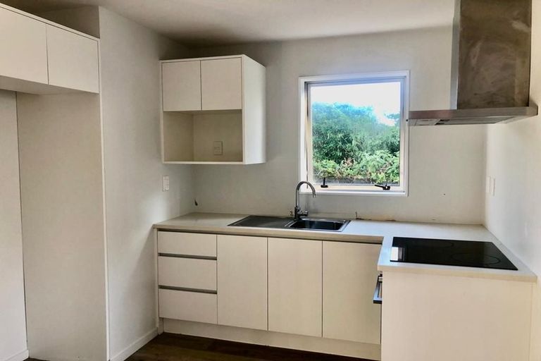 Photo of property in 174 Bradbury Road, Highland Park, Auckland, 2010