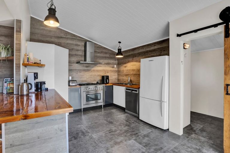 Photo of property in 120 Manawapou Road, Hawera, 4610