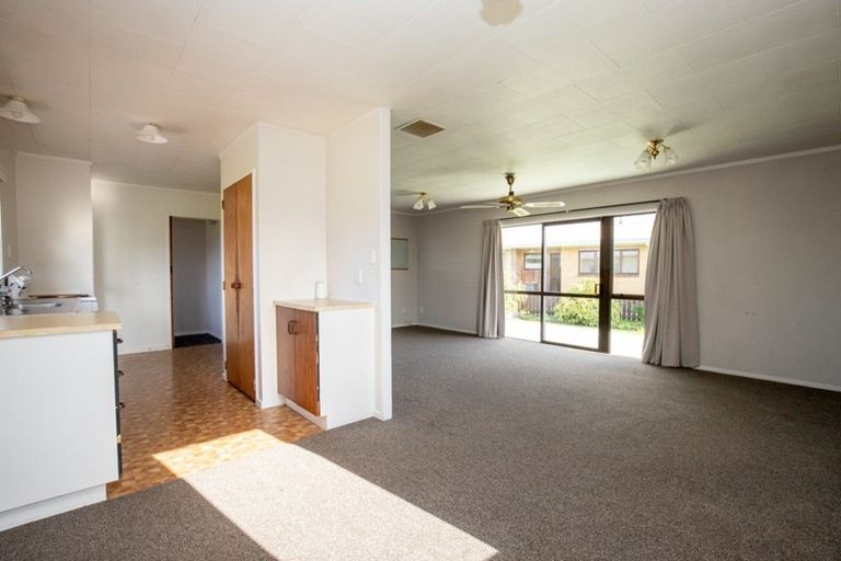 Photo of property in 14 Miller Place, Ngatea, 3503