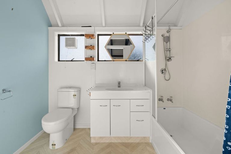 Photo of property in 2/506 Devonport Road, Tauranga South, Tauranga, 3112