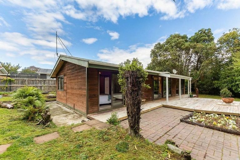 Photo of property in 16 Lupin Road, Otaki, 5512
