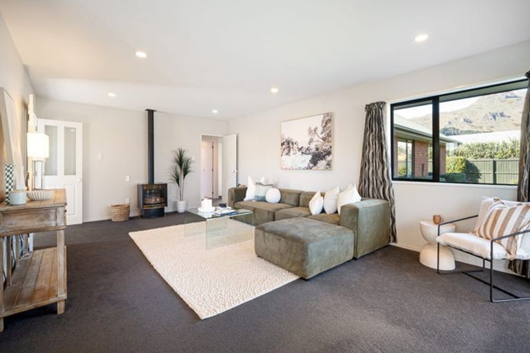 Photo of property in 63 Mauger Drive, Heathcote Valley, Christchurch, 8022