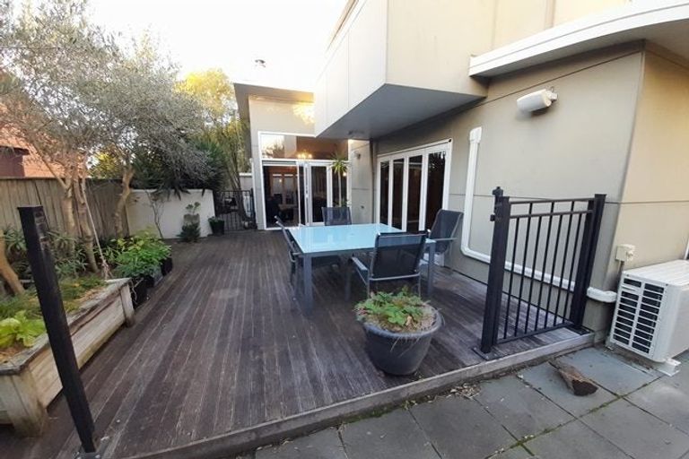 Photo of property in 176c Fitzherbert Avenue, West End, Palmerston North, 4410