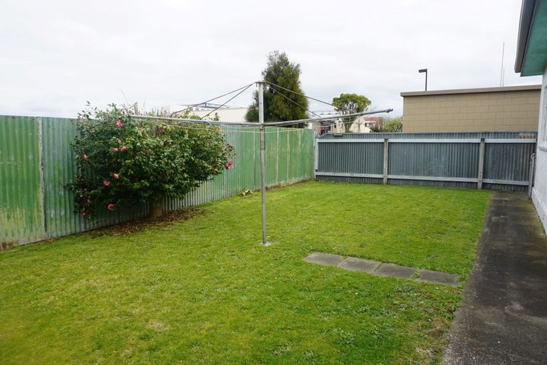 Photo of property in 28 Linton Street, Palmerston North, 4410