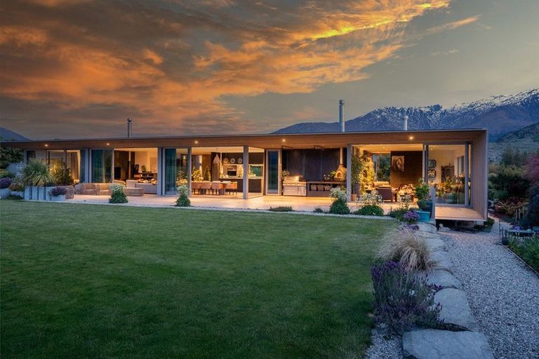 Photo of property in 6 Caldwell Lane, Lake Hayes, Queenstown, 9371