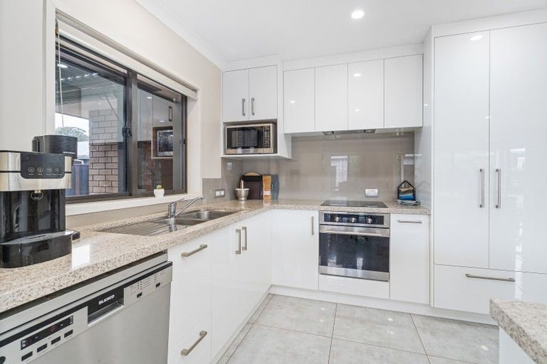 Photo of property in 22 Captain Wood Avenue, Whitianga, 3510