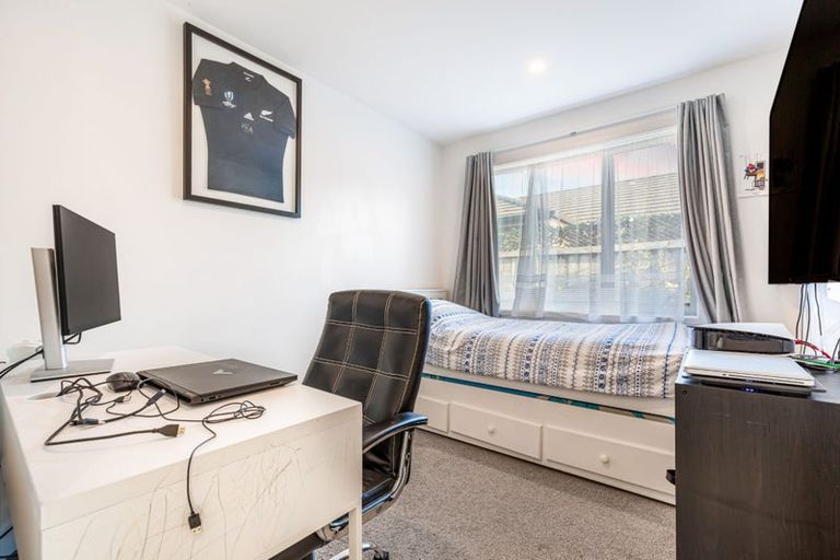 Photo of property in 15 Moemoea Avenue, Kumeu, 0810