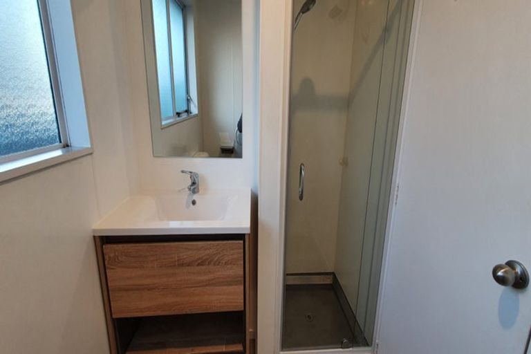 Photo of property in 1/13 Allard Street, Edgeware, Christchurch, 8013