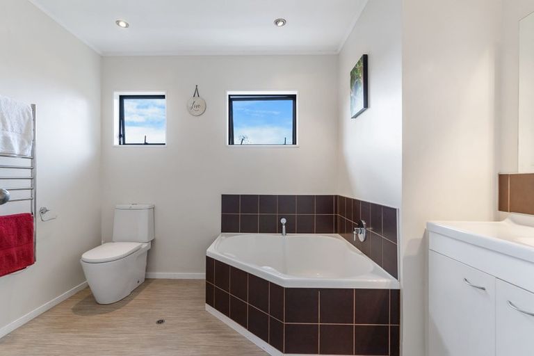 Photo of property in 7 Claret Place, Henderson, Auckland, 0612