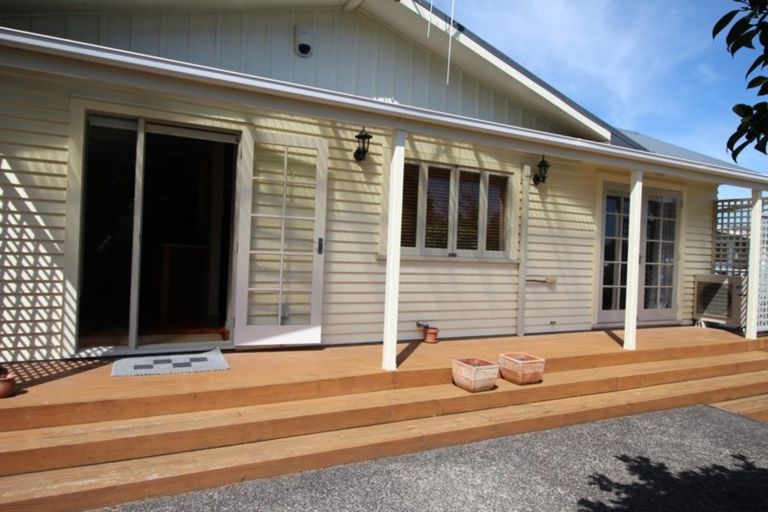Photo of property in 42 Long Melford Road, Awapuni, Palmerston North, 4412