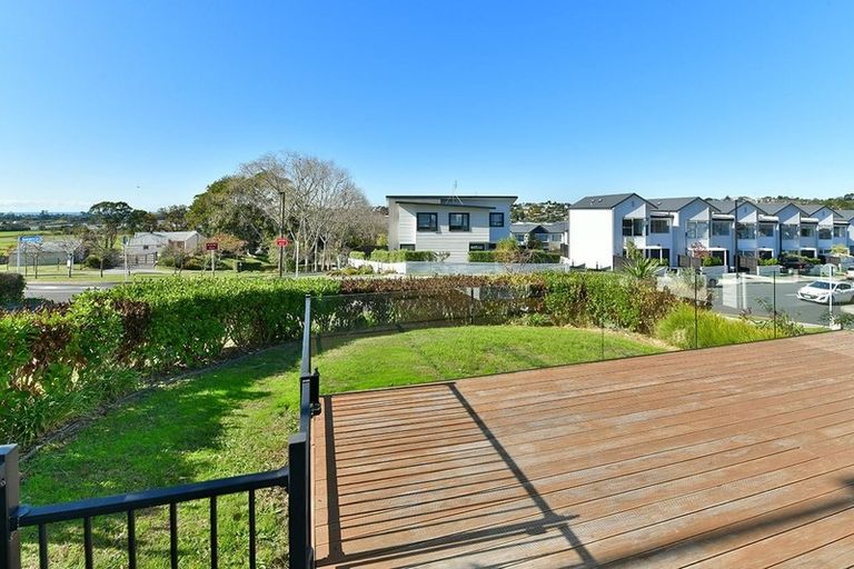 Photo of property in 23 Galbraith Greens, Silverdale, 0932