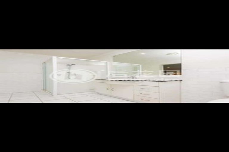 Photo of property in 25 Erne Crescent, East Tamaki, Auckland, 2016