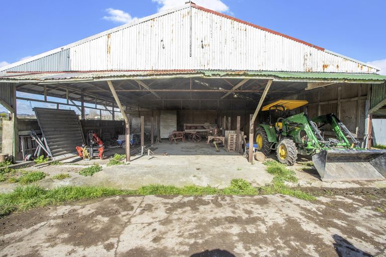 Photo of property in 80 Sutton Road, Drury, 2113