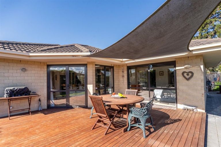 Photo of property in 10 Woodstock Place, Stoke, Nelson, 7011