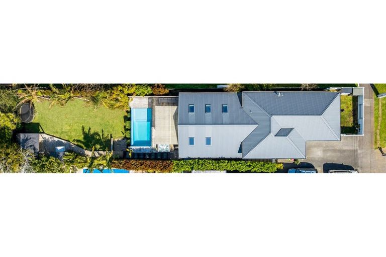Photo of property in 6 Wainoni Avenue, Point Chevalier, Auckland, 1022