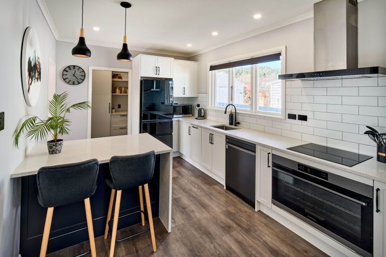 Photo of property in 3 Montgomery Crescent, Clouston Park, Upper Hutt, 5018