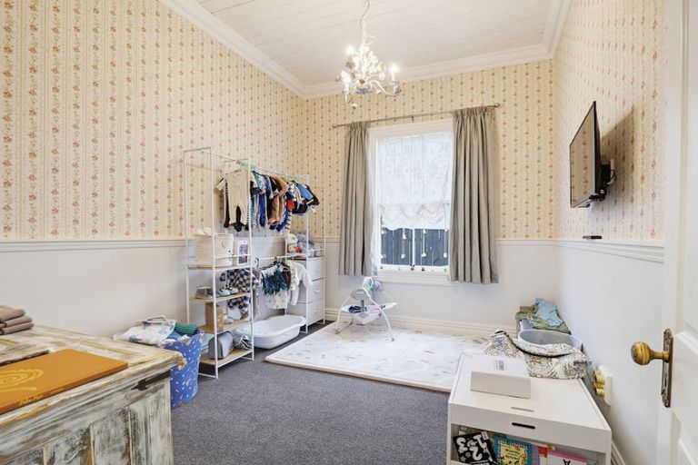Photo of property in 25 Station Road, Marton, 4710