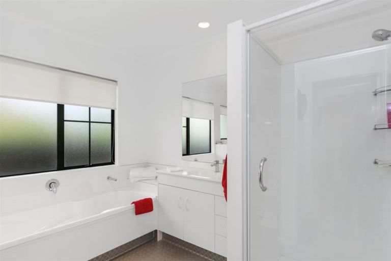 Photo of property in 6 Whakaruru Place, Matua, Tauranga, 3110