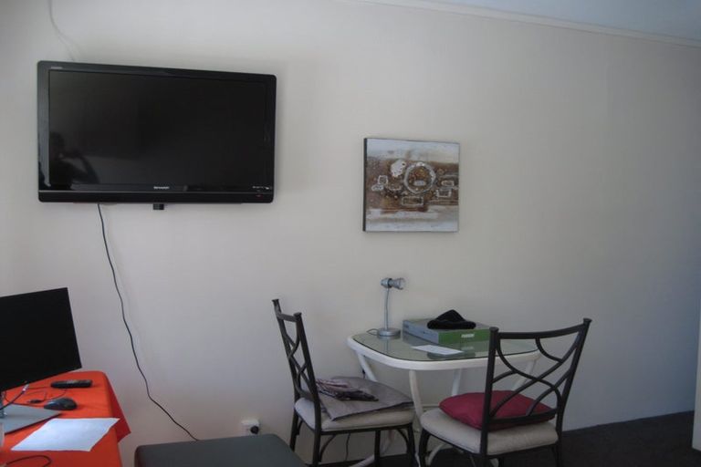 Photo of property in 9 Beechwood Close, Paraparaumu Beach, Paraparaumu, 5032