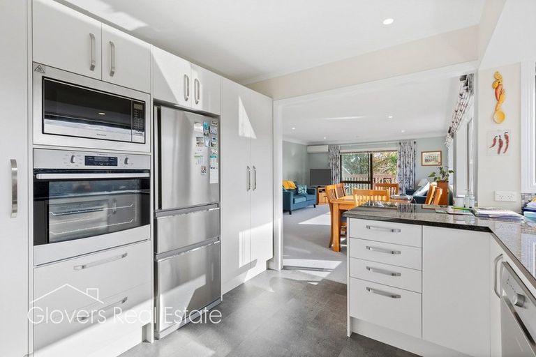 Photo of property in 2/169 Titirangi Road, New Lynn, Auckland, 0600