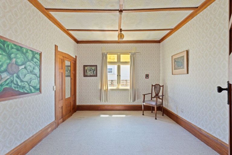 Photo of property in 65 Record Street, Fitzroy, New Plymouth, 4312