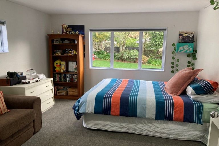 Photo of property in 12b Kororako Grove, Whalers Gate, New Plymouth, 4310