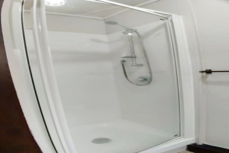 Photo of property in 1/107 John Downs Drive, Browns Bay, Auckland, 0630