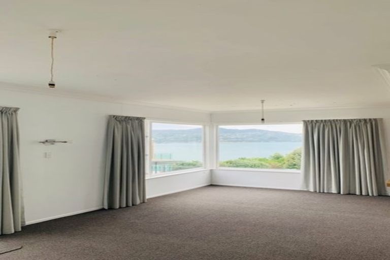 Photo of property in 21 The Crescent, Roseneath, Wellington, 6011