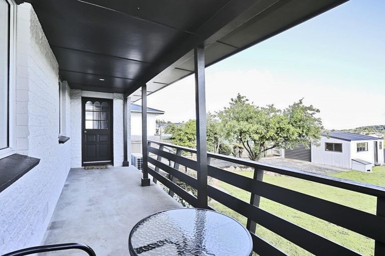 Photo of property in 22 Enniskillen Street, Clifton, Invercargill, 9812