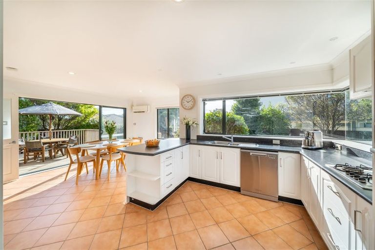 Photo of property in 70 Samwell Drive, Whitby, Porirua, 5024