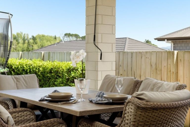 Photo of property in 97 Puhirake Crescent, Pyes Pa, Tauranga, 3112